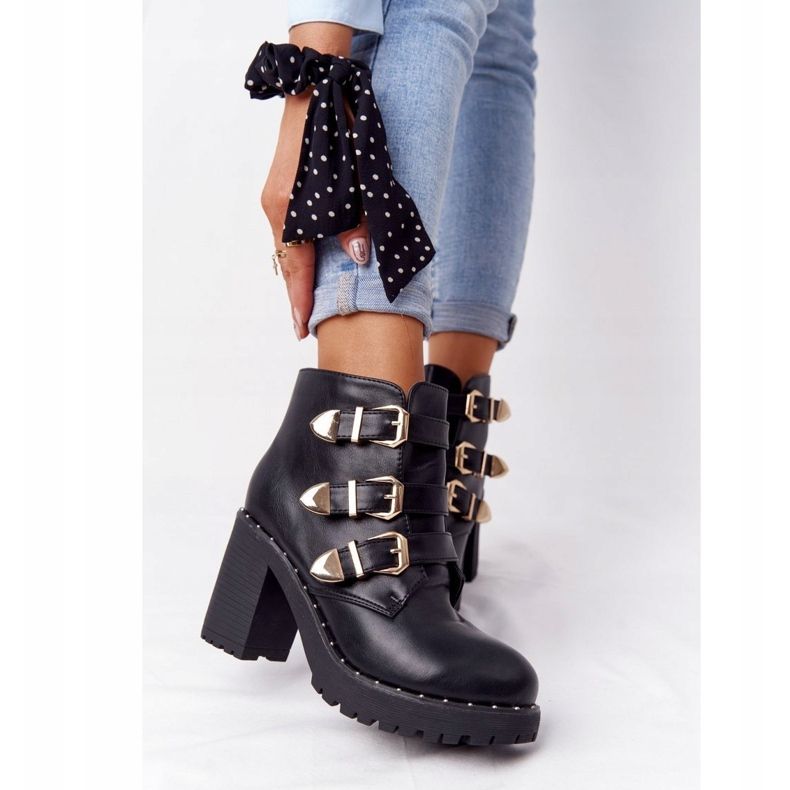 Bottes Sur Un Poteau Avec Boucles Lu Boo Noir 2