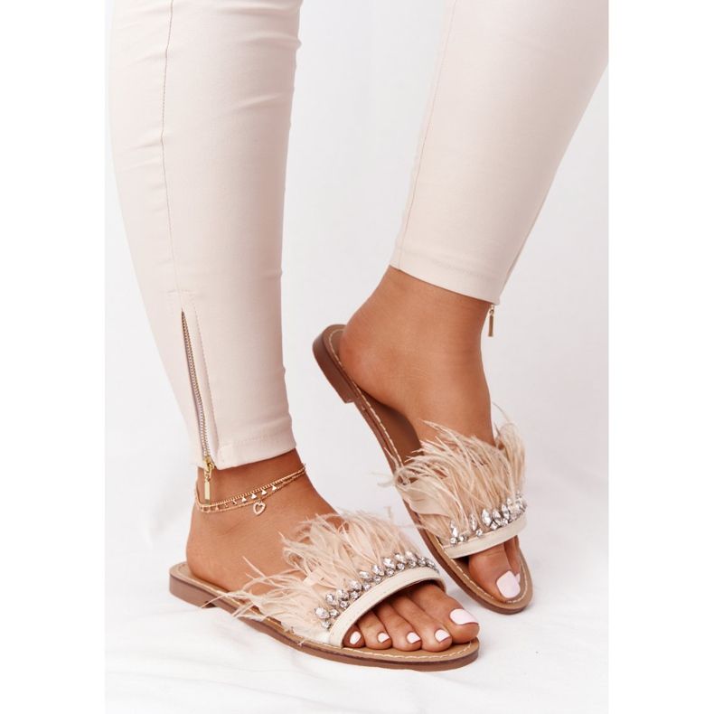 Chaussons Plumes Lu Boo Beige 2 Chaussons Plumes Lu Boo Beige 2