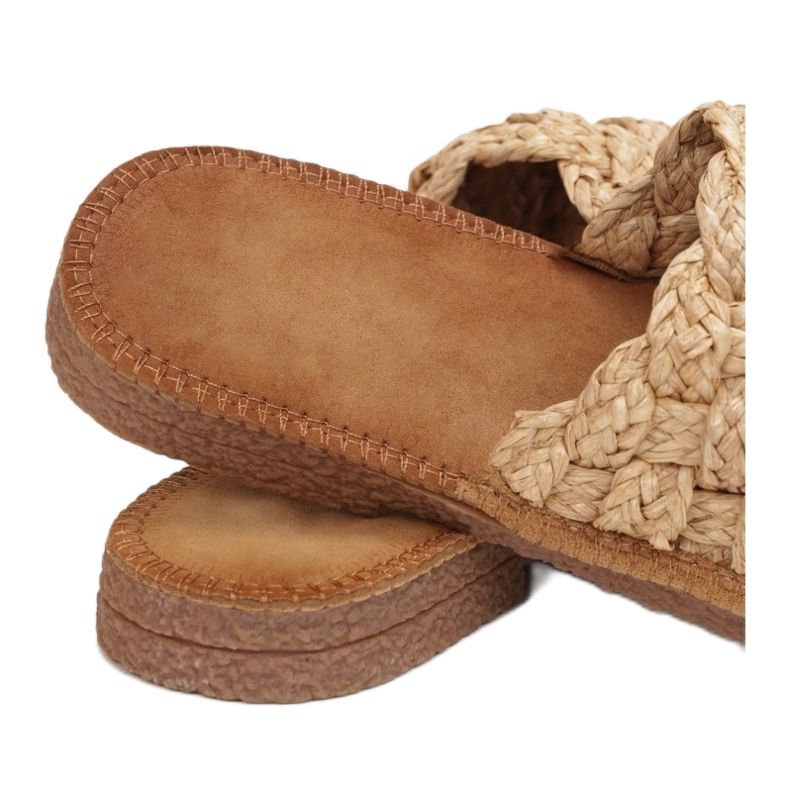 Vices Etaux NN118-68-chameau brun 1 Vices Etaux NN118-68-chameau brun 1