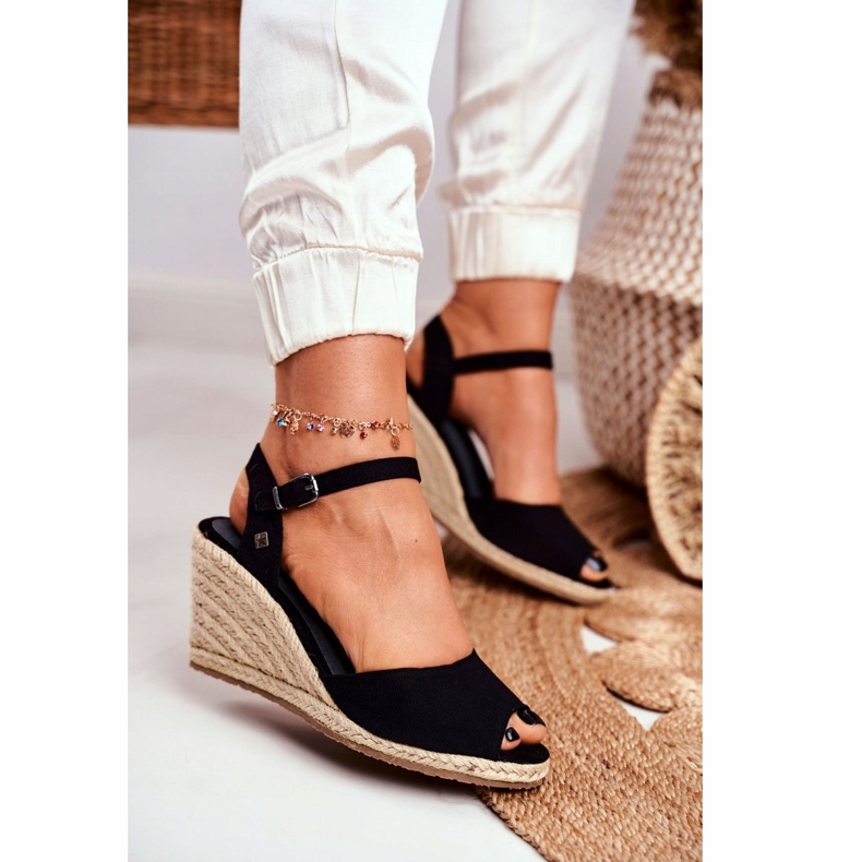 Sandales pour femmes sur un coin tressé Big Star noir DD274A209 le noir 2 Sandales pour femmes sur un coin tressé Big Star noir DD274A209 le noir 2