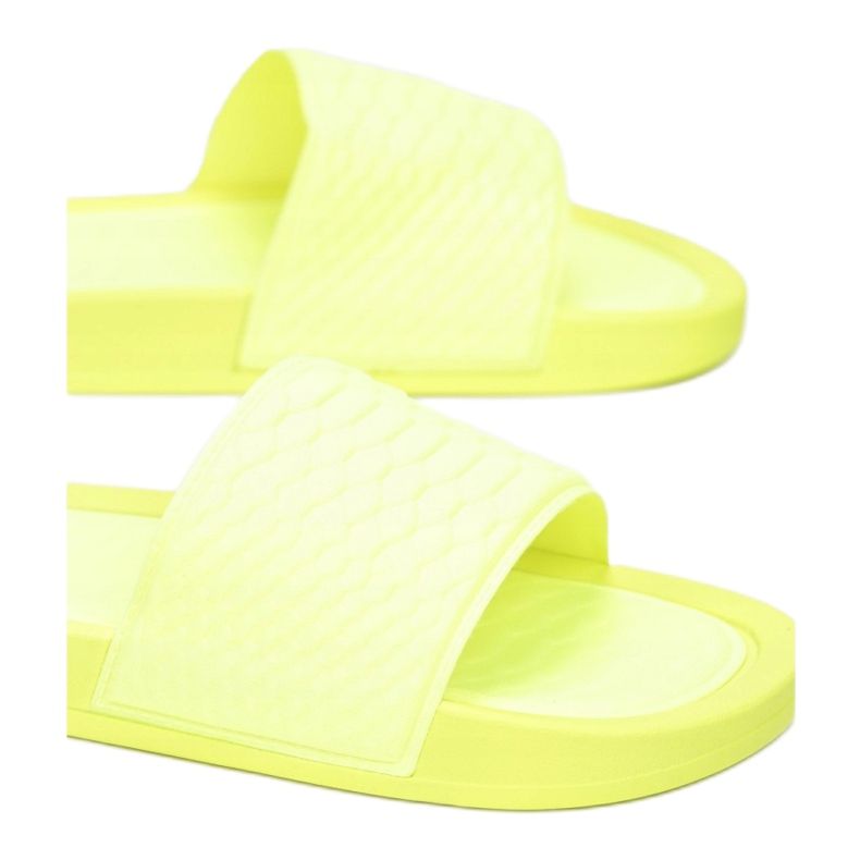 Vices Etaux CD209-49-jaune 1