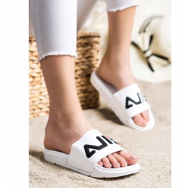 SHELOVET Des tongs confortables blanche 2