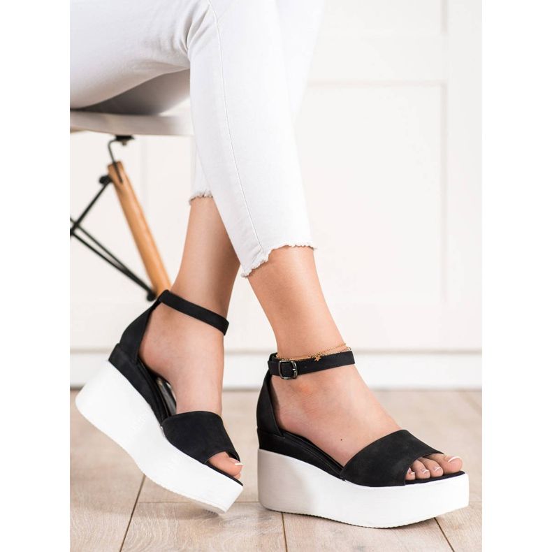 Comer Sandales légères sur la plate-forme noir 1