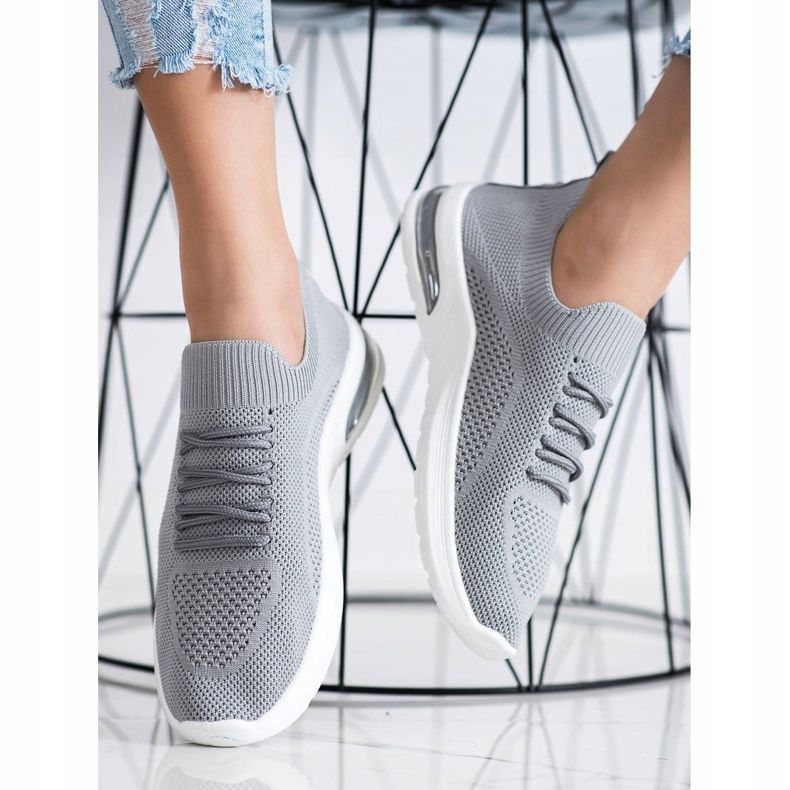 Diamantique Chaussures de sport grises 2