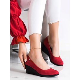 Goodin Escarpins rouges sur un coin 1