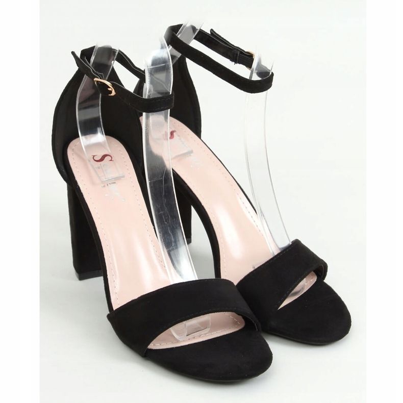 Sandales noires sur le poteau TU132P Noir le noir 1