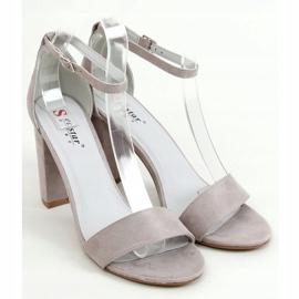 Sandales grises sur le poteau AF03P Gris 1 Sandales grises sur le poteau AF03P Gris 1