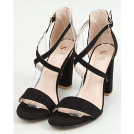 Sandales noires sur le poteau GG-88P Noir 1