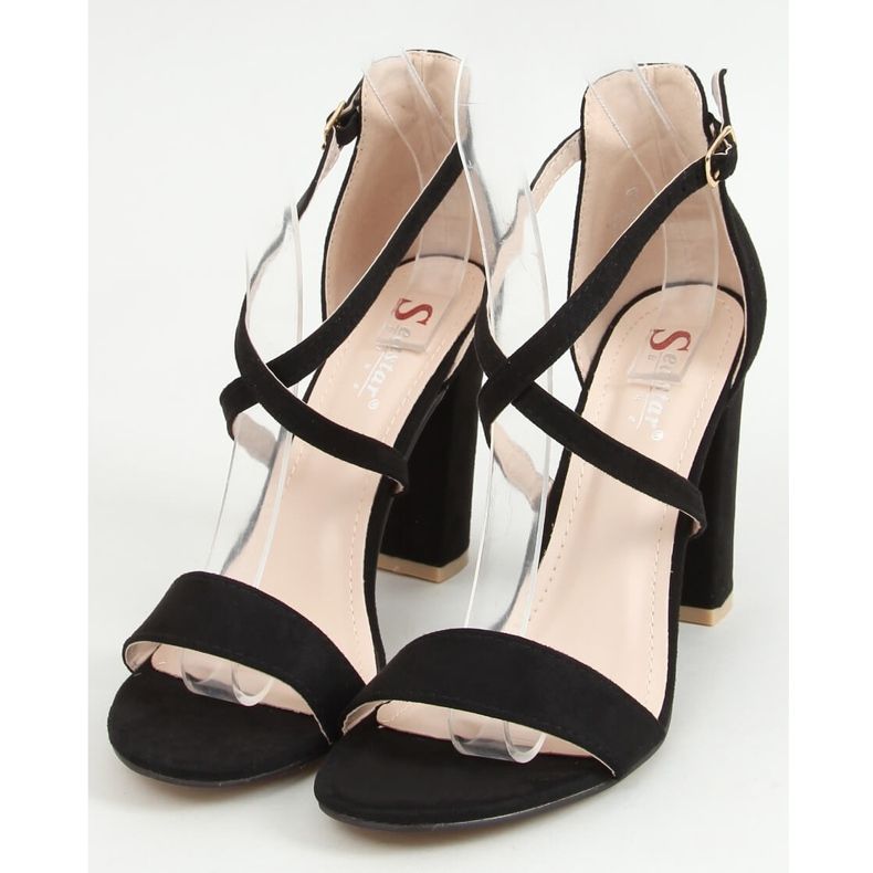 Sandales noires sur le poteau GG-88P Noir 1