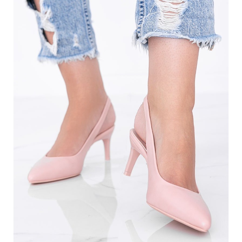 Escarpins roses sur épingle par Elen 1 Escarpins roses sur épingle par Elen 1