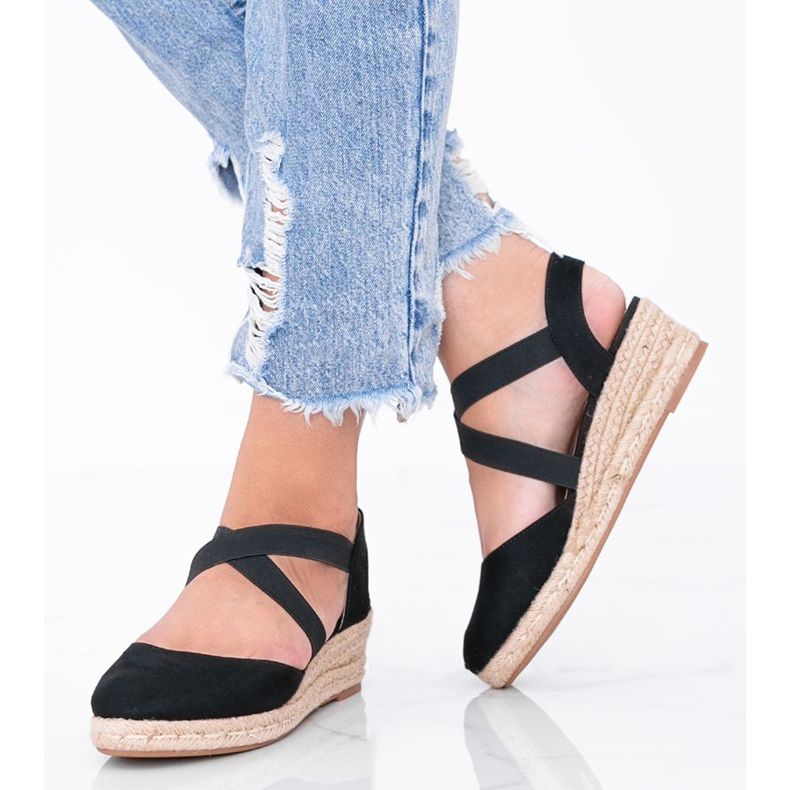 Espadrilles noires sur le compensé Monic 1