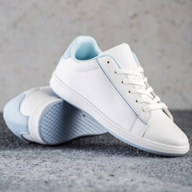 SHELOVET Baskets basses avec cuir écologique blanche 1