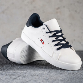 SHELOVET Baskets décontractées avec cuir écologique blanche 1 SHELOVET Baskets décontractées avec cuir écologique blanche 1