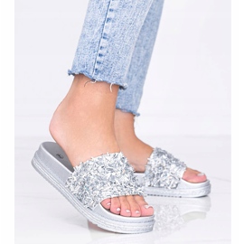 Chaussons en argent avec zircone Love Bling 1