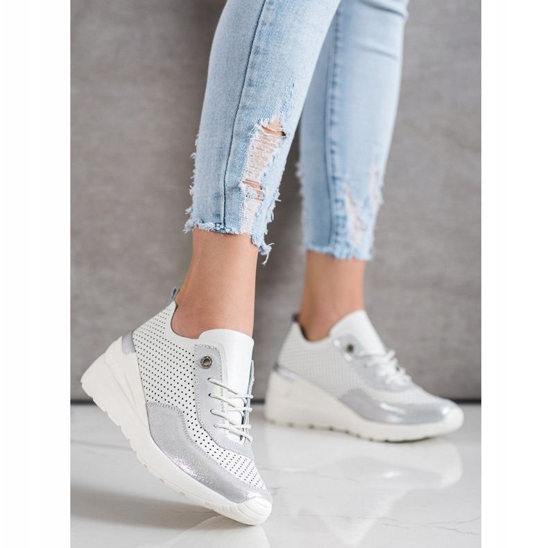 Goodin Baskets compensées en cuir blanc 1