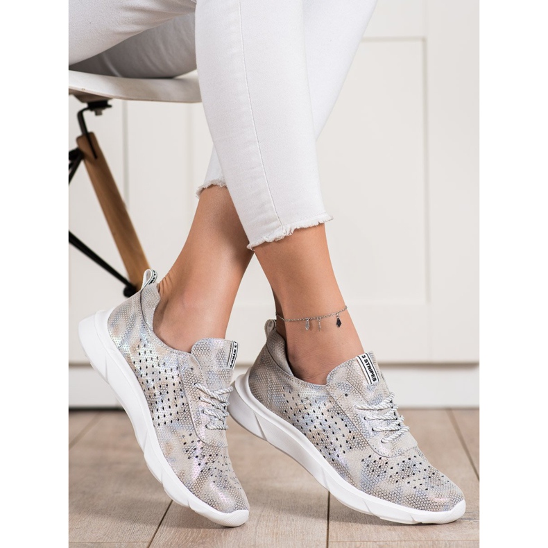 Goodin Baskets en cuir brillant beige gris doré 2