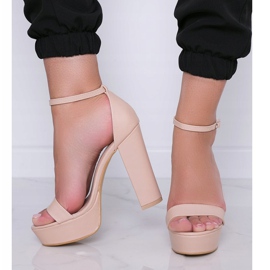 Sandales beiges à talons Evie 2