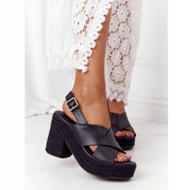 Sandales noires sur un talon haut avec une tresse Big Star HH274387 2