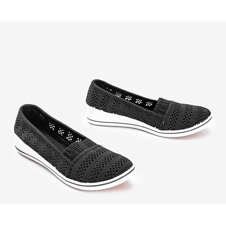 Sneakers Slip On noires sur la semelle compensée SoHo le noir 1