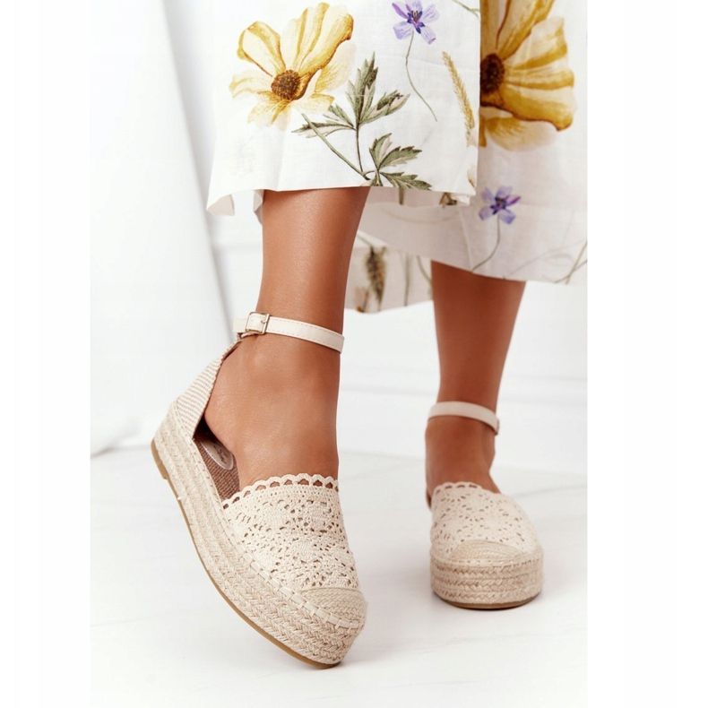 Espadrilles En Dentelle Sur Une Plateforme Beige Tressée Larissa 2 Espadrilles En Dentelle Sur Une Plateforme Beige Tressée Larissa 2