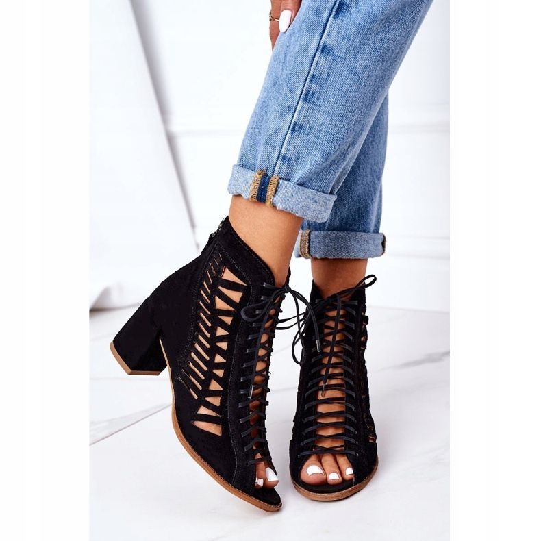 Boots Daim Ajourées Maciejka Rouge 04040-01 Noir le noir 1