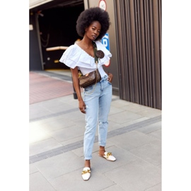 Chaussons Beiges Avec Tige Et Chaîne Beige Call On Me 1