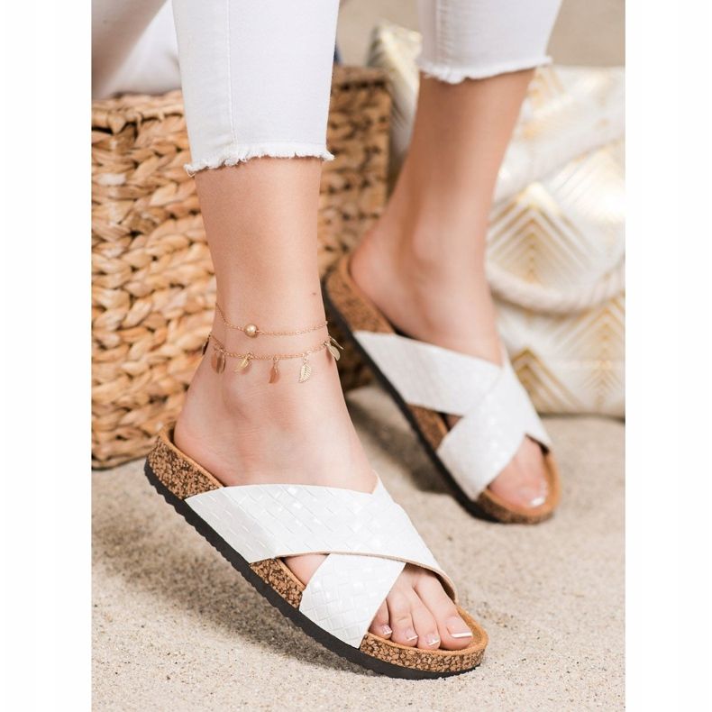 Bona Pantoufles confortables en cuir écologique blanche 1