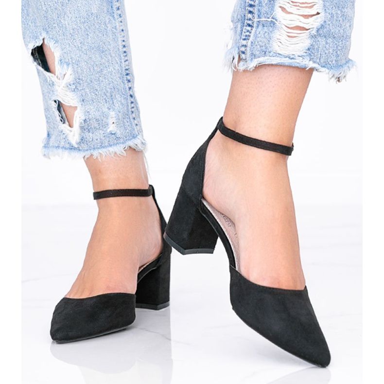 Escarpins noirs sur un montant Gemma bas 1