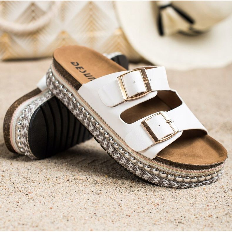 SHELOVET Pantoufles Avec Plateforme Décorative blanche 1 SHELOVET Pantoufles Avec Plateforme Décorative blanche 1