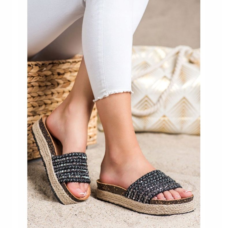 Groto Gogo Chaussons Noirs Avec Clous le noir 1