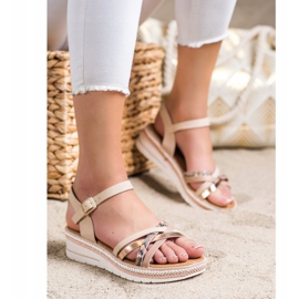 Groto Gogo Sandales à la mode sur un coin bas beige rose 1