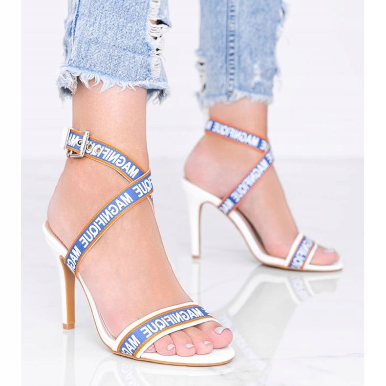 Sandales à talons aiguilles Venusi blanches 1