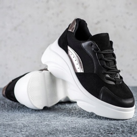 Seastar Baskets noires sur la plateforme 1