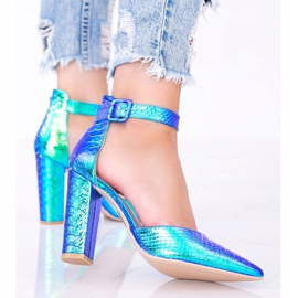 Escarpins bleus holographiques sur le post Ashley 1