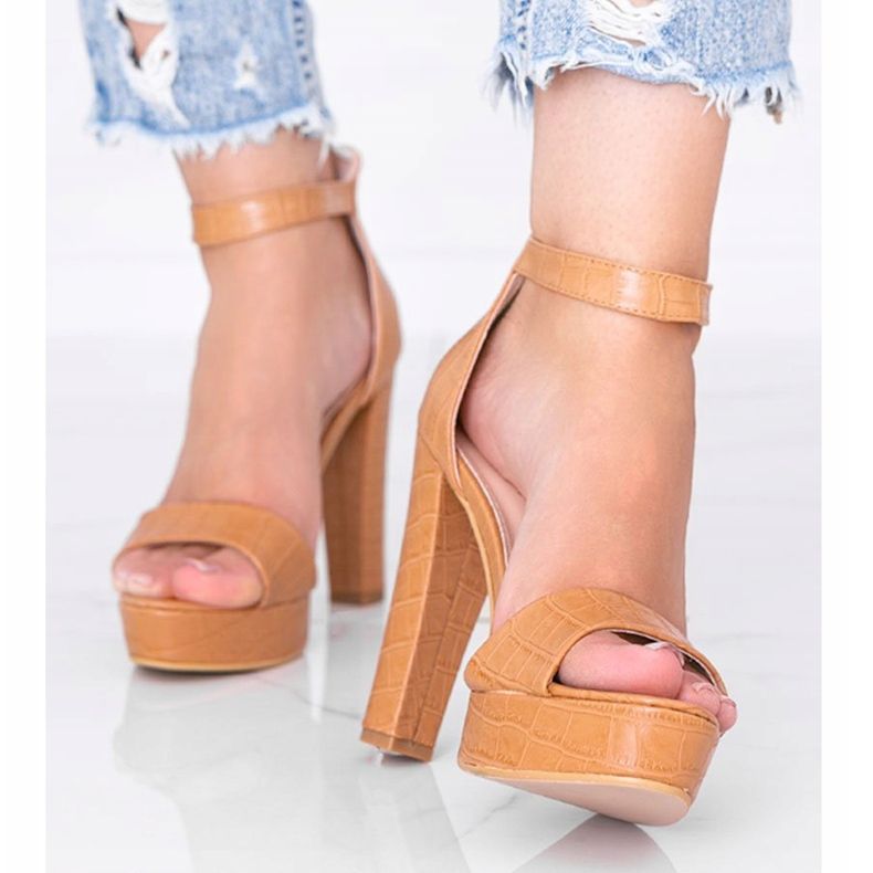 Sandales camel sur tige au motif crocodile Avila brun 1