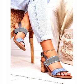 Sandales pour femmes sur un talon haut en liège, bleu 2