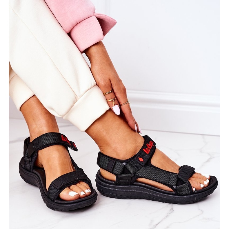 Sandales de sport pour femmes Lee Cooper LCW-21-34-0211L Noir le noir 2 Sandales de sport pour femmes Lee Cooper LCW-21-34-0211L Noir le noir 2