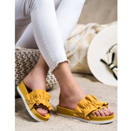 SHELOVET Chaussons moutarde sur le quai jaune 3