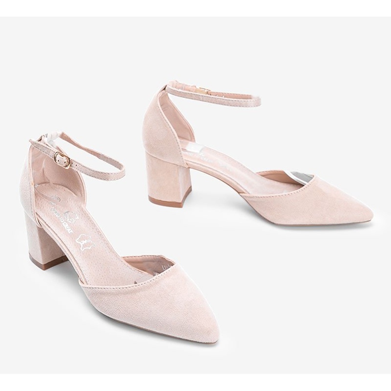 Escarpins beiges sur un montant Gemma bas 1