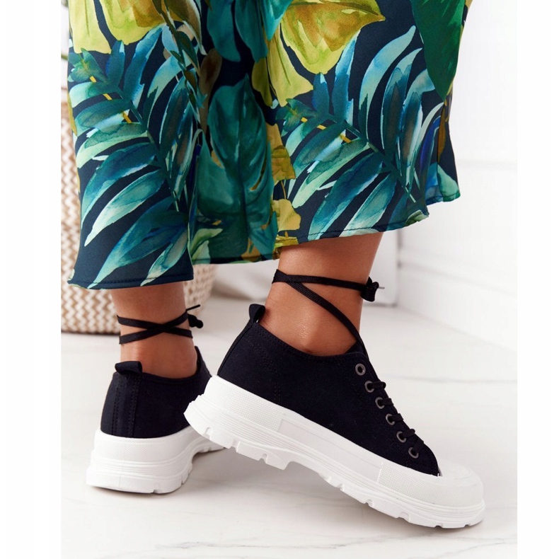 Baskets Femme On The Platform Noir Travel Time le noir 1