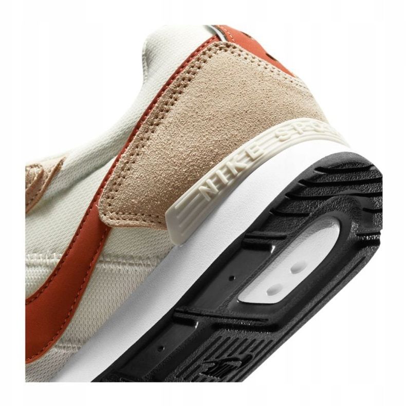 Nike Venture Runner Femme CK2948-105 beige blanche 2 Nike Venture Runner Femme CK2948-105 beige blanche 2