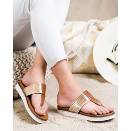 Cm Paris Tongs confortables en cuir écologique brun d'or 1