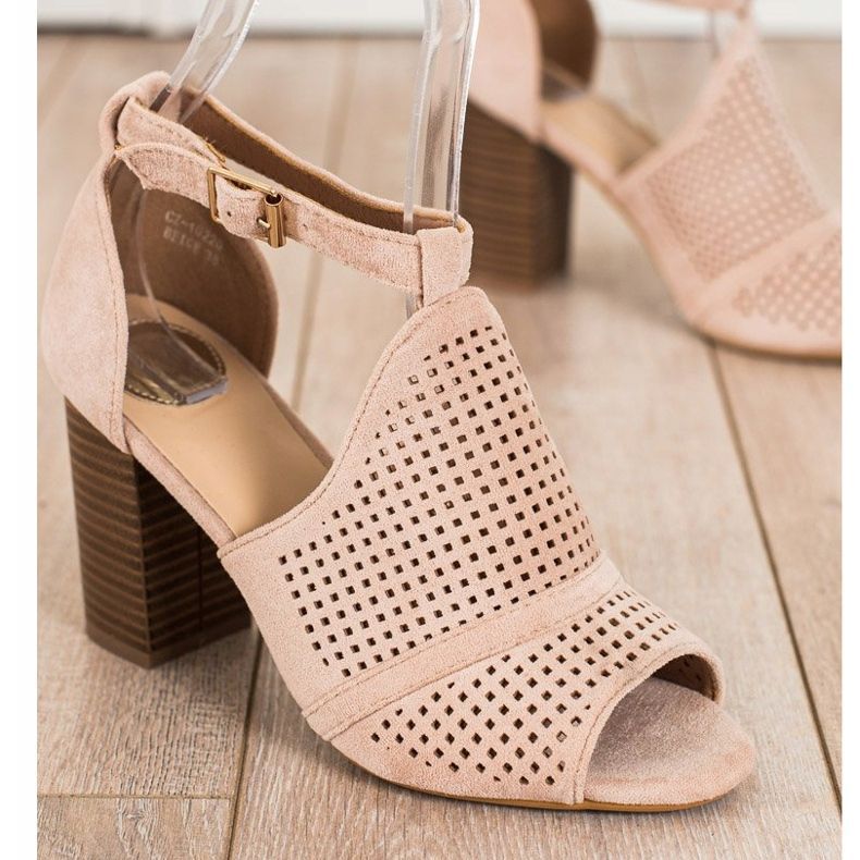 SHELOVET Sandales Ajourées Montées beige 1 SHELOVET Sandales Ajourées Montées beige 1