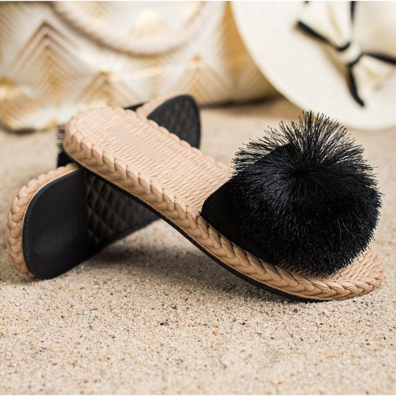 Bestelle Chaussons Avec Pompon noir 1