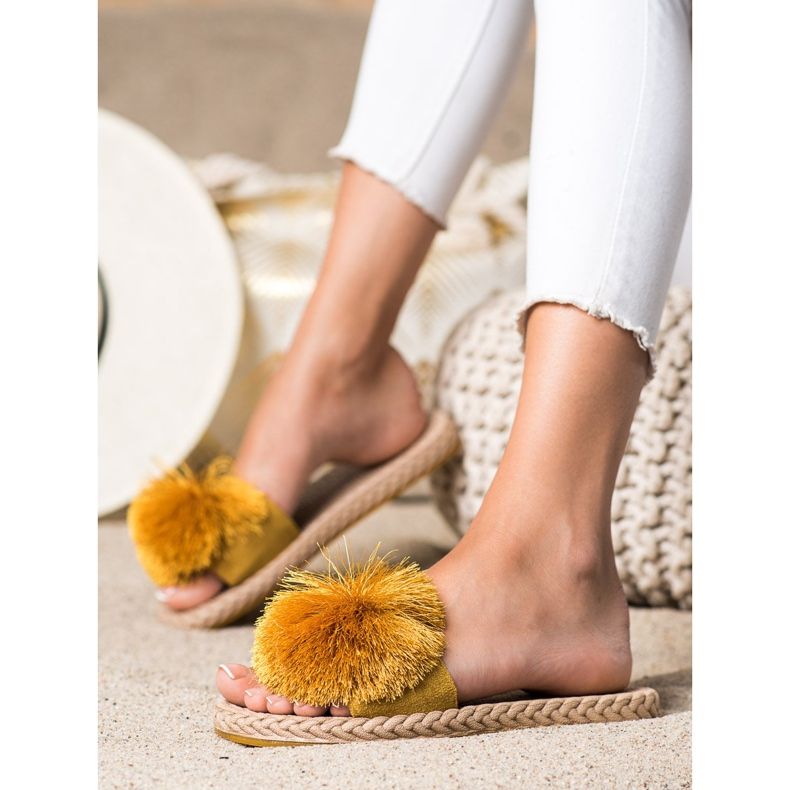 Bestelle Chaussons Avec Pompon jaune 2