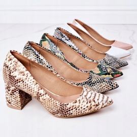 Lewski Shoes Escarpins En Satin Avec Motif Animal Lewski Chaussures 2801 Argent 2 Lewski Shoes Escarpins En Satin Avec Motif Animal Lewski Chaussures 2801 Argent 2