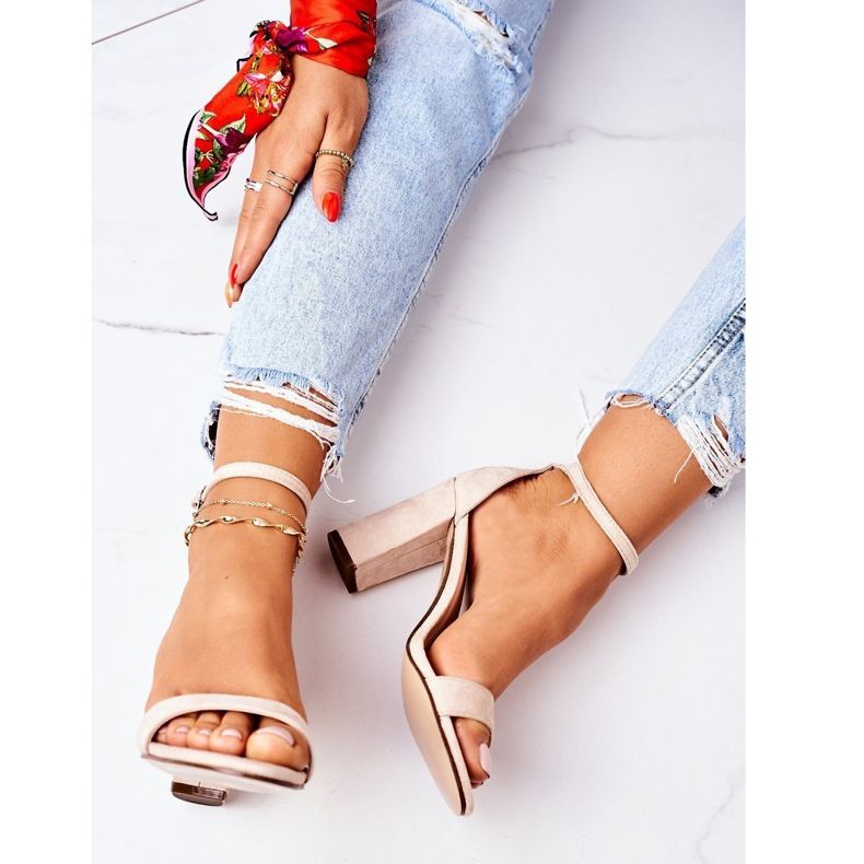 PS1 Sandales En Daim Sur Un Bar Beige Florence 2