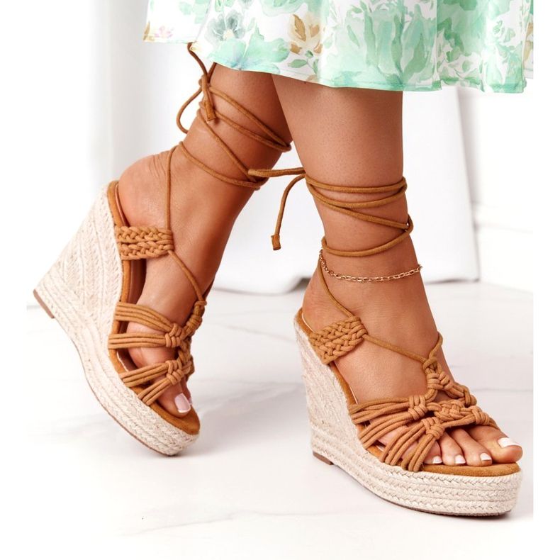 Sandales liées au coin des femmes avec une tresse de chameau brun 3 Sandales liées au coin des femmes avec une tresse de chameau brun 3