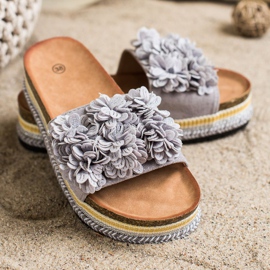 SHELOVET Pantoufles Sur La Plate-Forme Avec Ornement gris 1