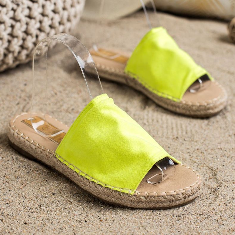 SHELOVET Pantoufles classiques en daim jaune 1